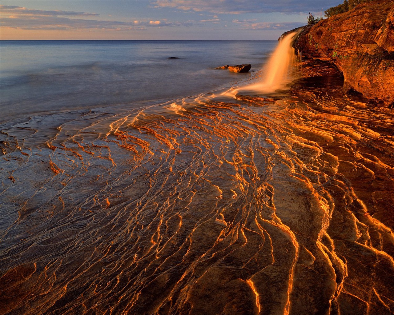 Beach scenery wallpapers (5) #11 - 1280x1024