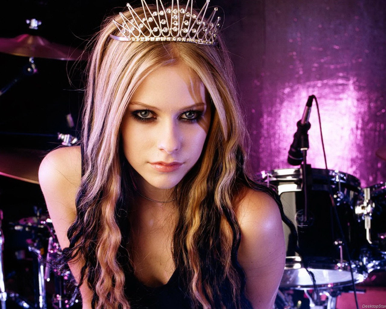 Avril Lavigne krásnou tapetu (3) #1 - 1280x1024