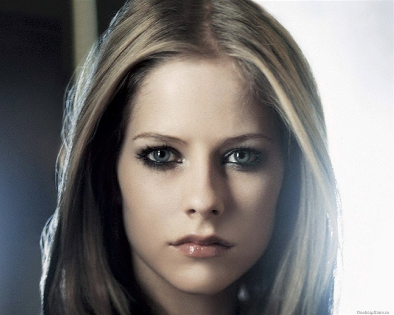Avril Lavigne krásnou tapetu (3) #15 - 1280x1024