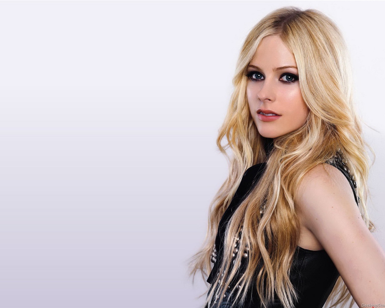 Avril Lavigne krásnou tapetu (3) #40 - 1280x1024