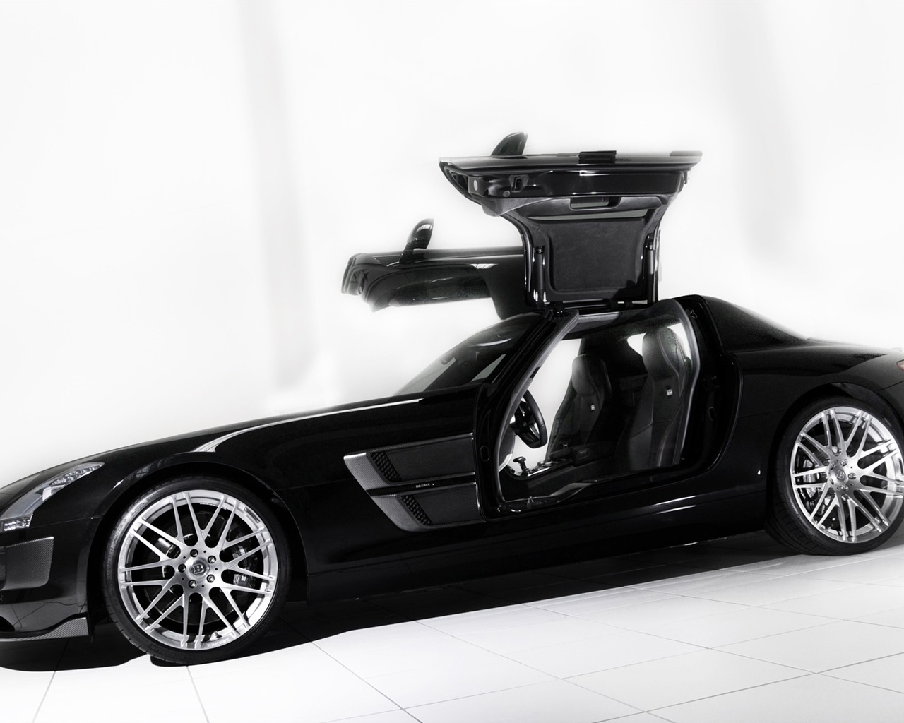 Brabus Mercedes-Benz SLS AMG - 2010 fondo de pantalla HD #12 - 1280x1024