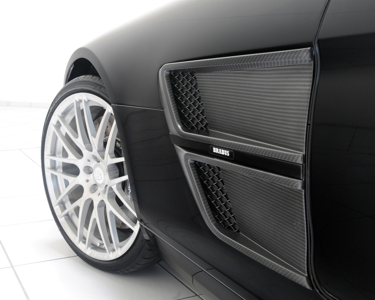 Brabus Mercedes-Benz SLS AMG - 2010 HD wallpaper #15 - 1280x1024