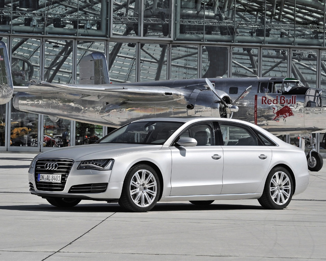 Audi A8 L 3.0 TFSI Quattro - 2010 高清壁纸23 - 1280x1024