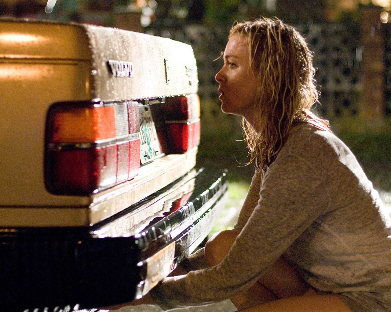 Case 39 HD wallpaper #2 - 1280x1024