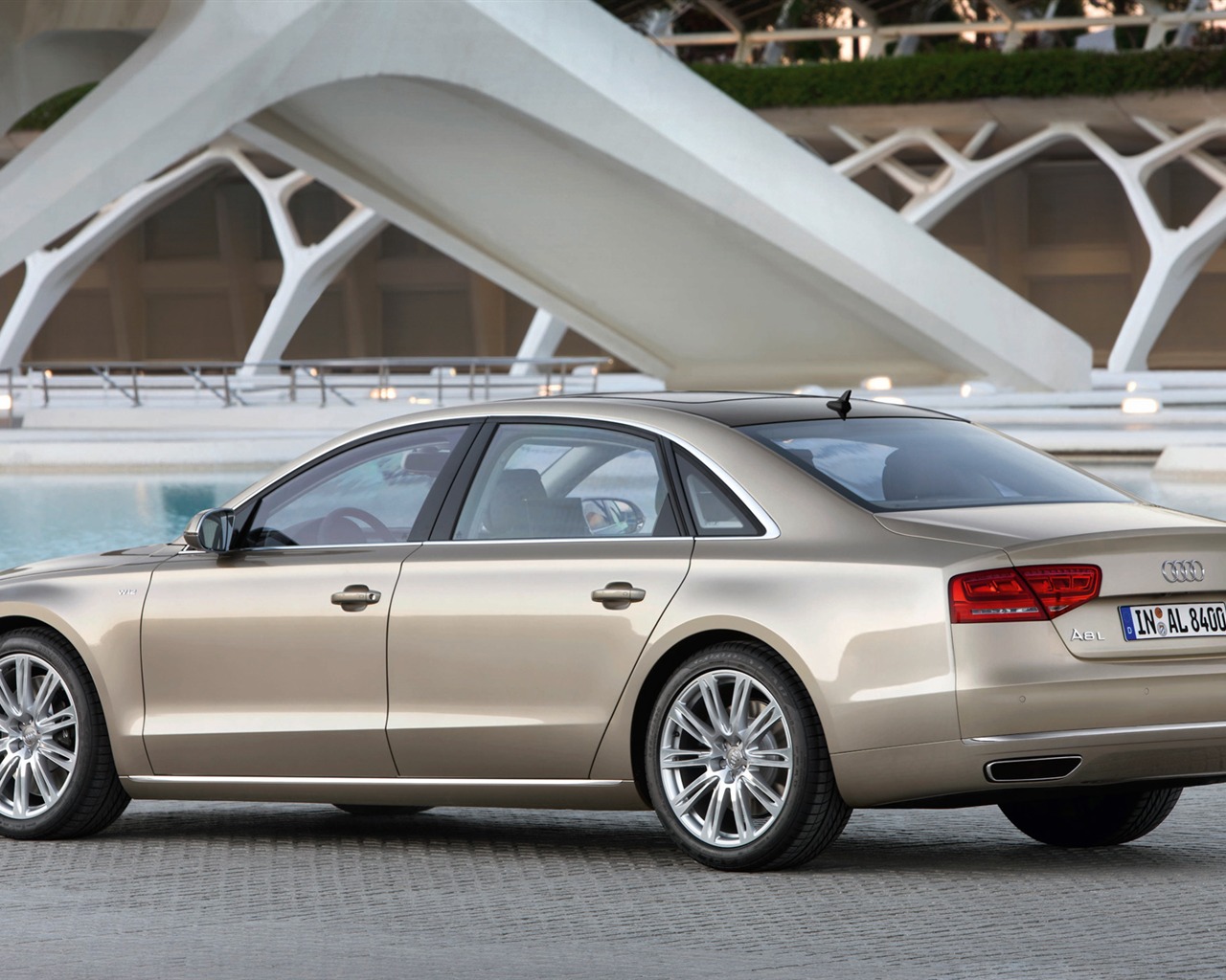 Audi A8 L W12 Quattro - 2010 HD tapetu #8 - 1280x1024