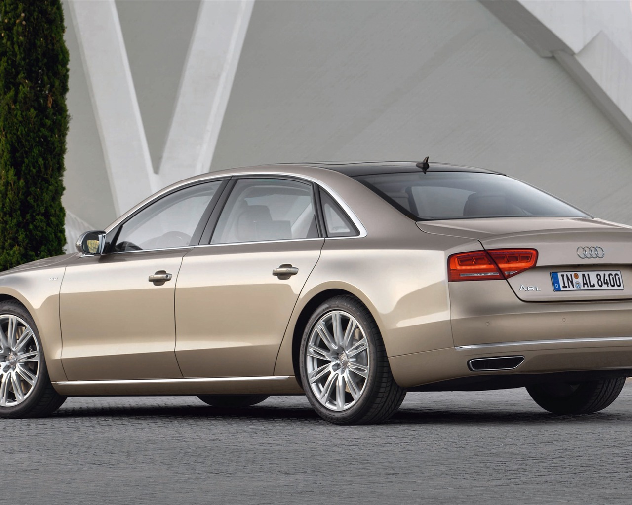 Audi A8 L W12 Quattro - 2010 HD tapetu #12 - 1280x1024