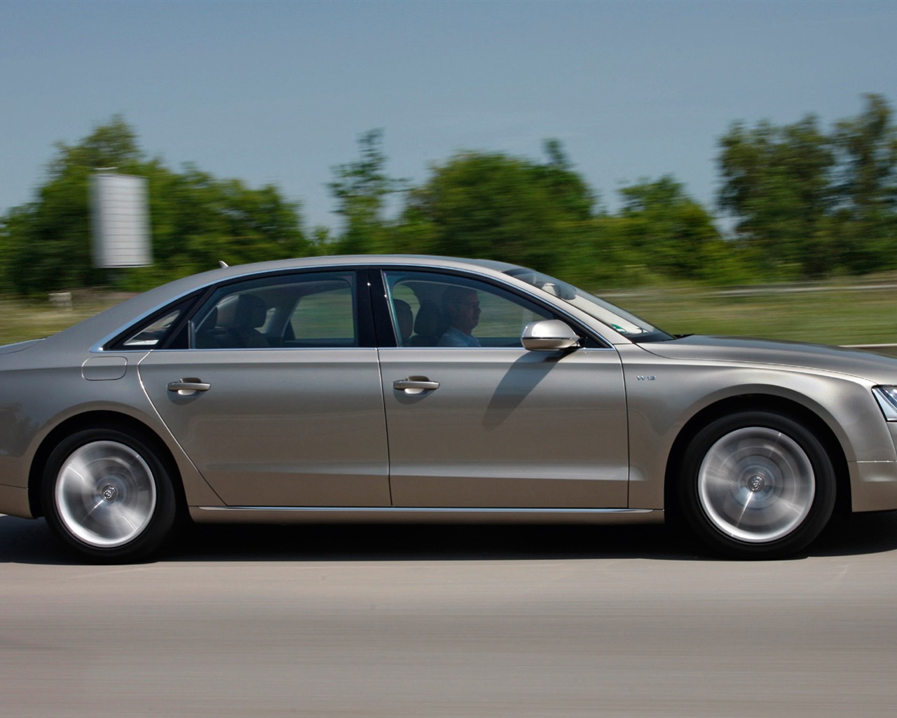 Audi A8 L W12 Quattro - 2010 HD tapetu #27 - 1280x1024