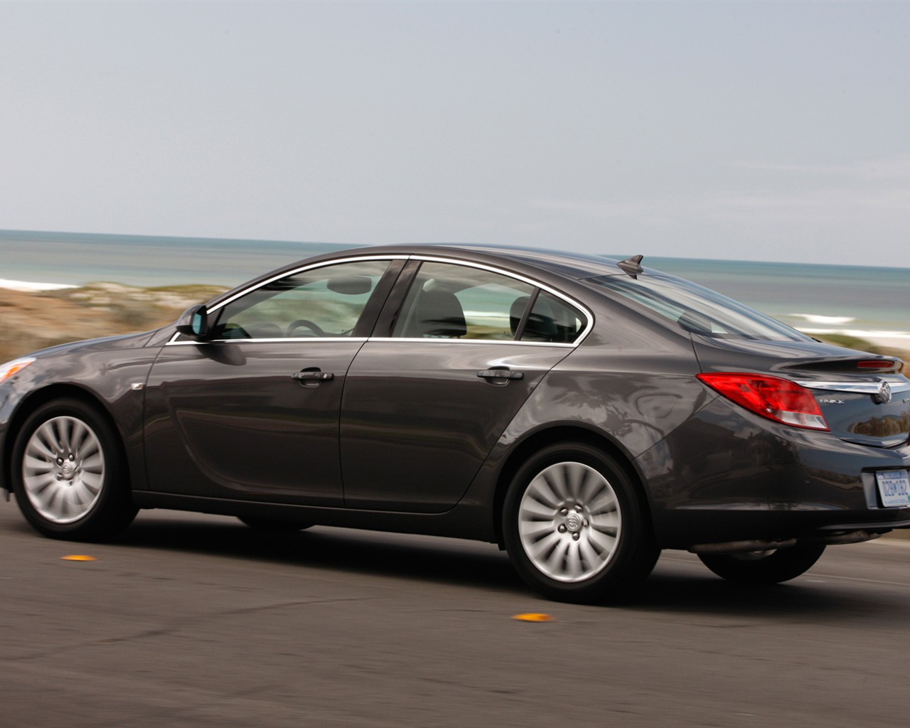 Buick Regal - 2011 HD wallpaper #25 - 1280x1024