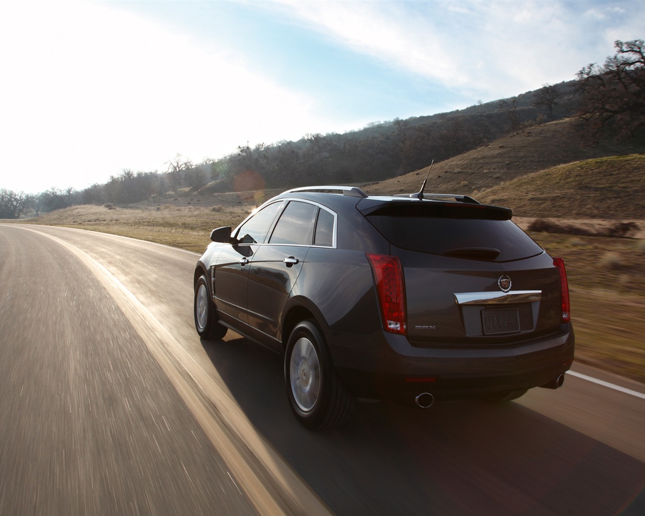 Cadillac SRX - 2011 HD wallpaper #6 - 1280x1024