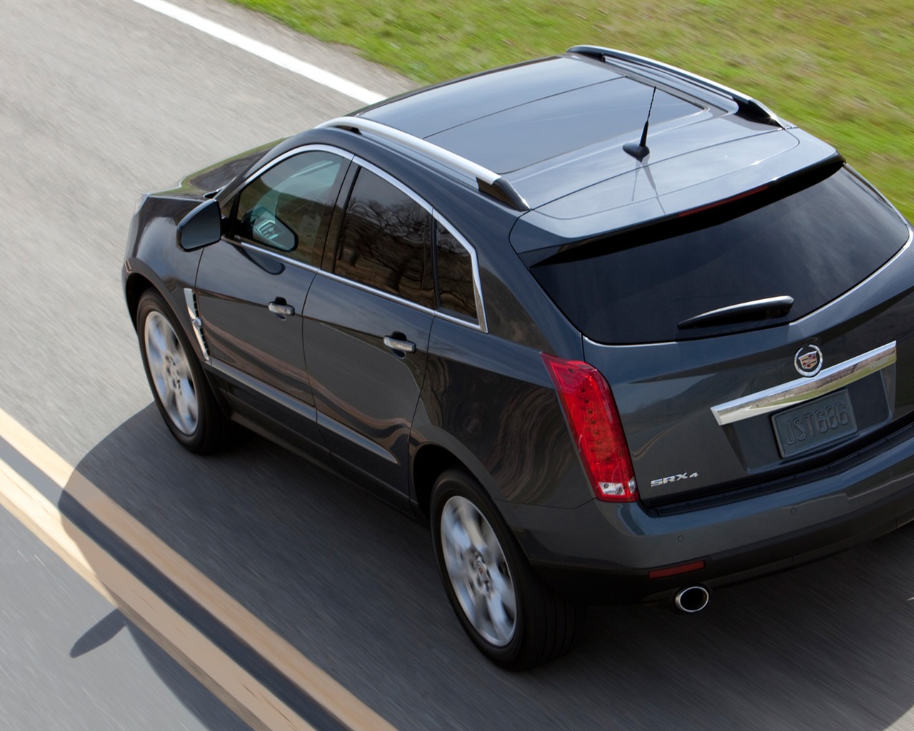 Cadillac SRX - 2011 HD wallpaper #7 - 1280x1024