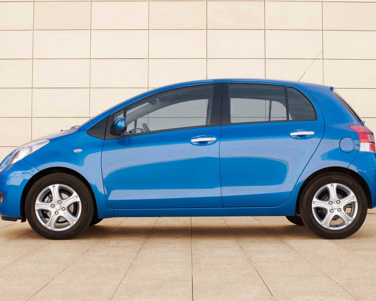 Toyota Yaris - 2010 HD tapetu #13 - 1280x1024