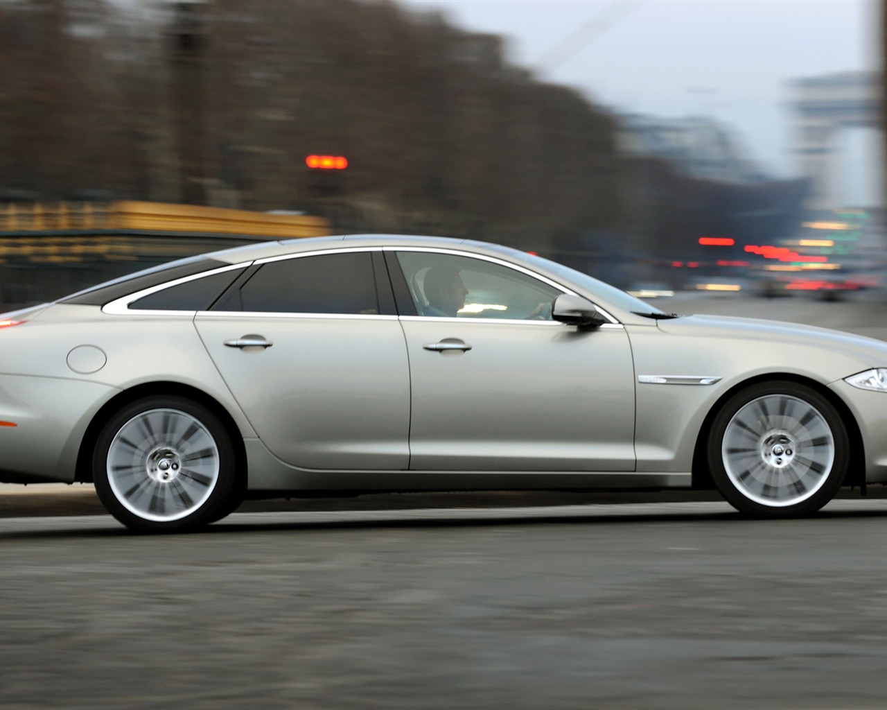 Jaguar XJL - 2010 HD tapetu #8 - 1280x1024