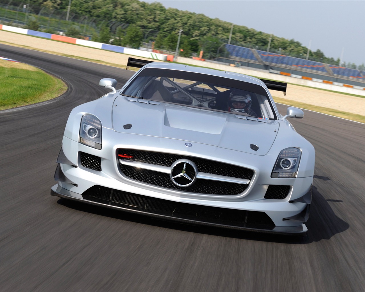 Mercedes-Benz SLS AMG GT3 - 2010 HD wallpaper #6 - 1280x1024