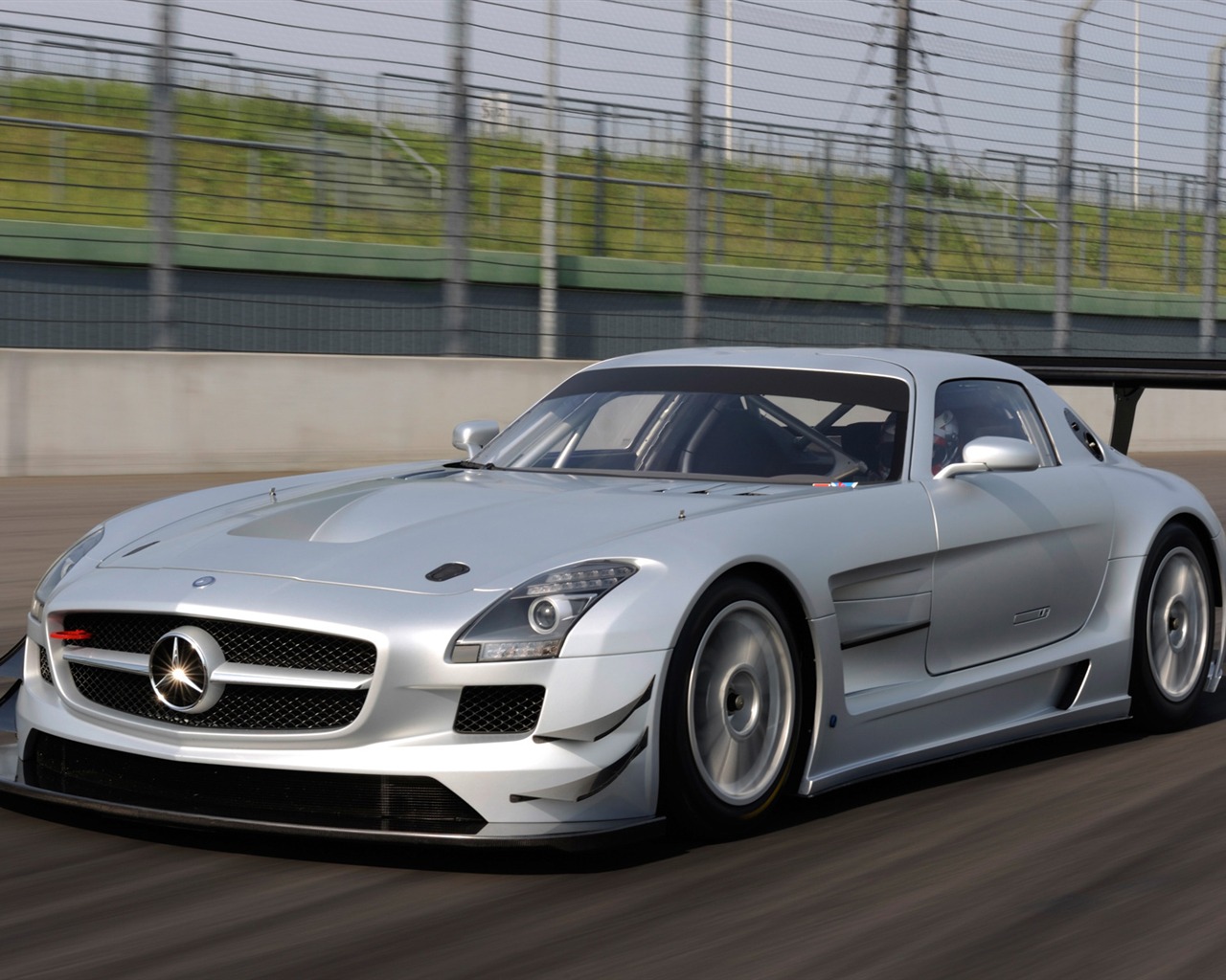 Mercedes-Benz SLS AMG GT3 - 2010 奔驰8 - 1280x1024