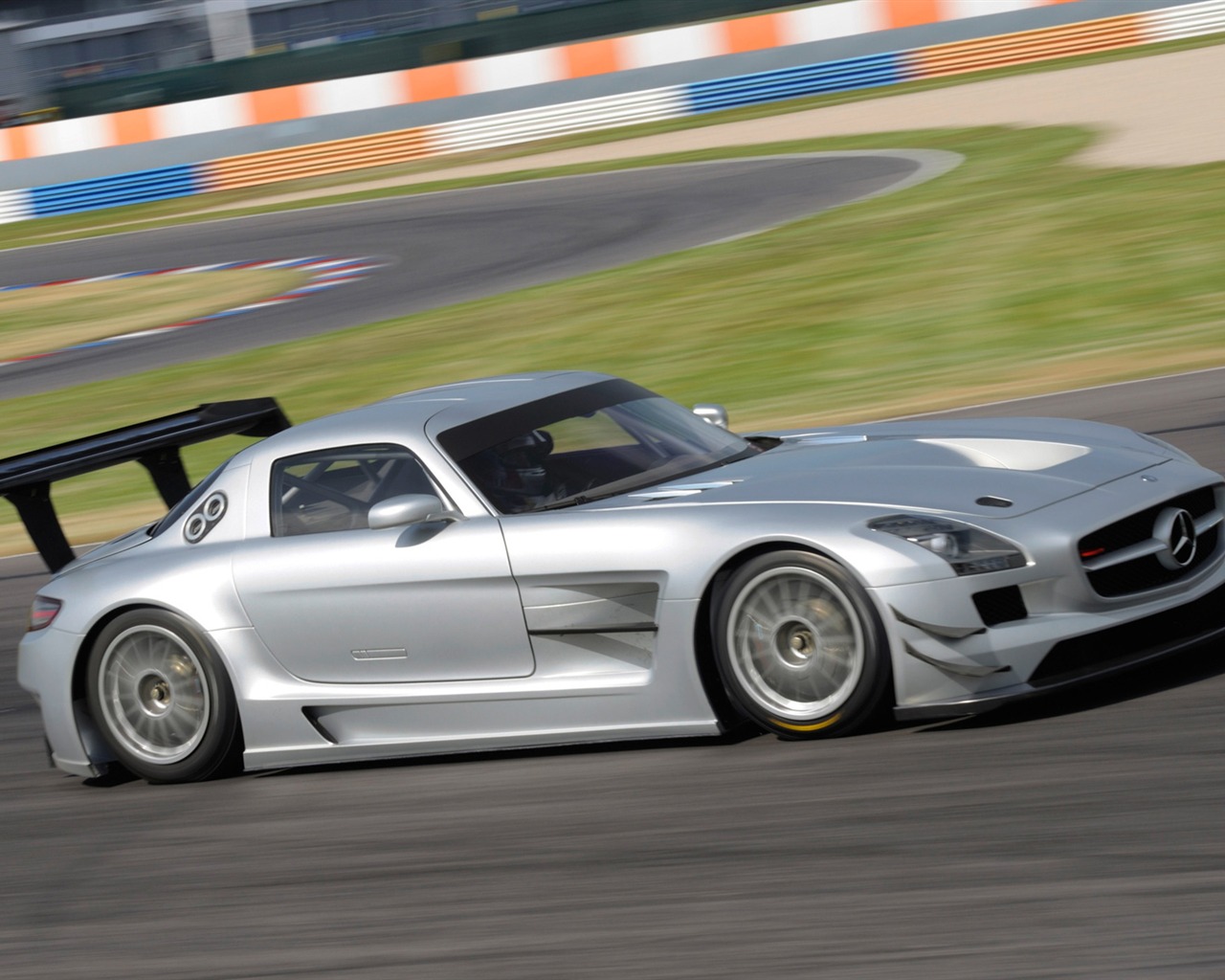 Mercedes-Benz SLS AMG GT3 - 2010 奔驰10 - 1280x1024