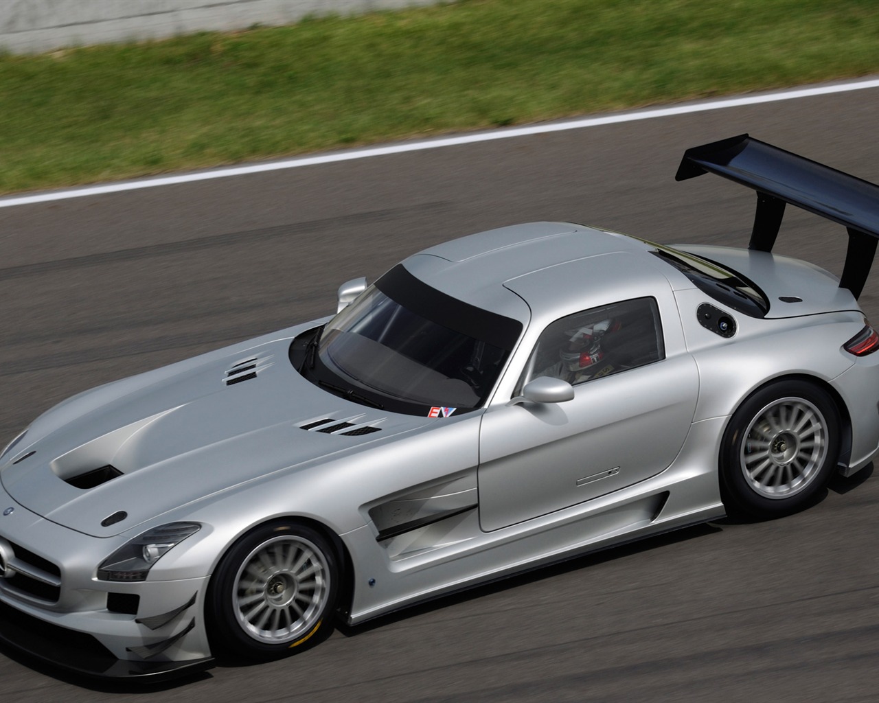 Mercedes-Benz SLS AMG GT3 - 2010 奔驰11 - 1280x1024