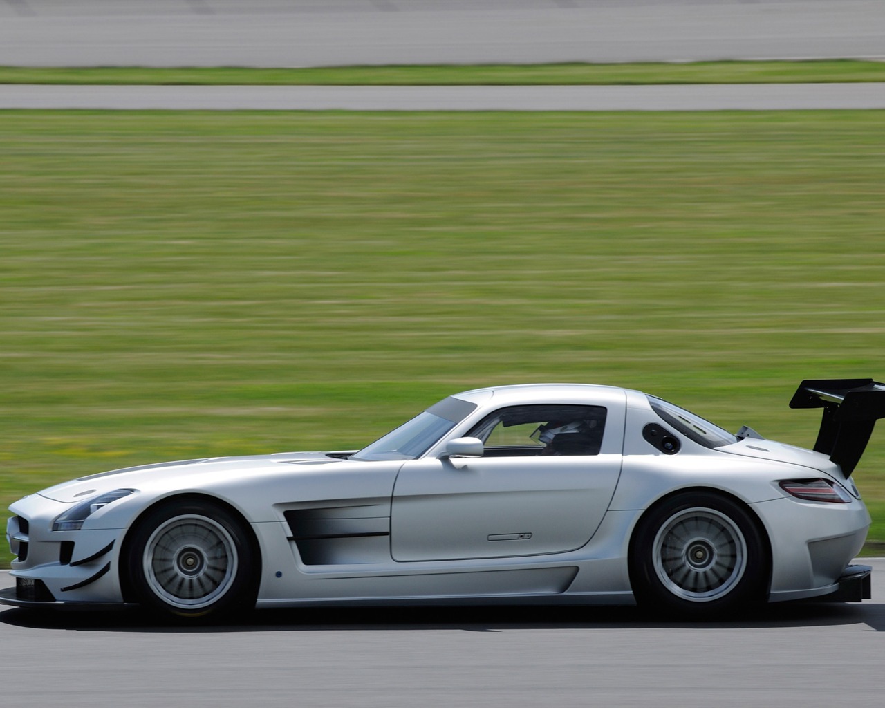 Mercedes-Benz SLS AMG GT3 - 2010 奔馳 #12 - 1280x1024