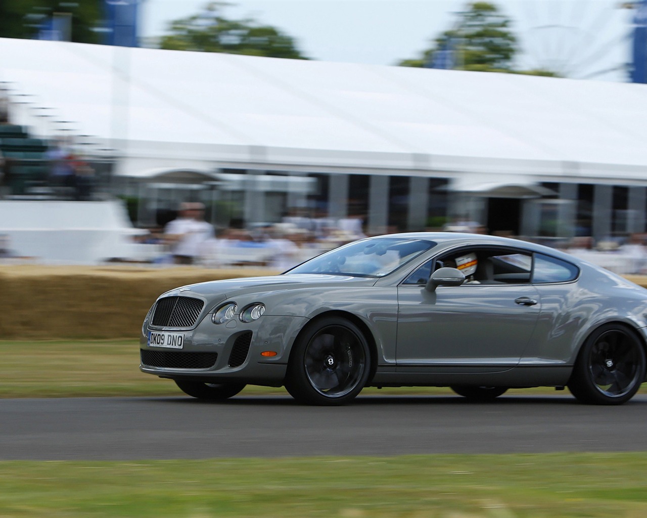 Bentley Continental Supersports - 2009 HD tapetu #12 - 1280x1024