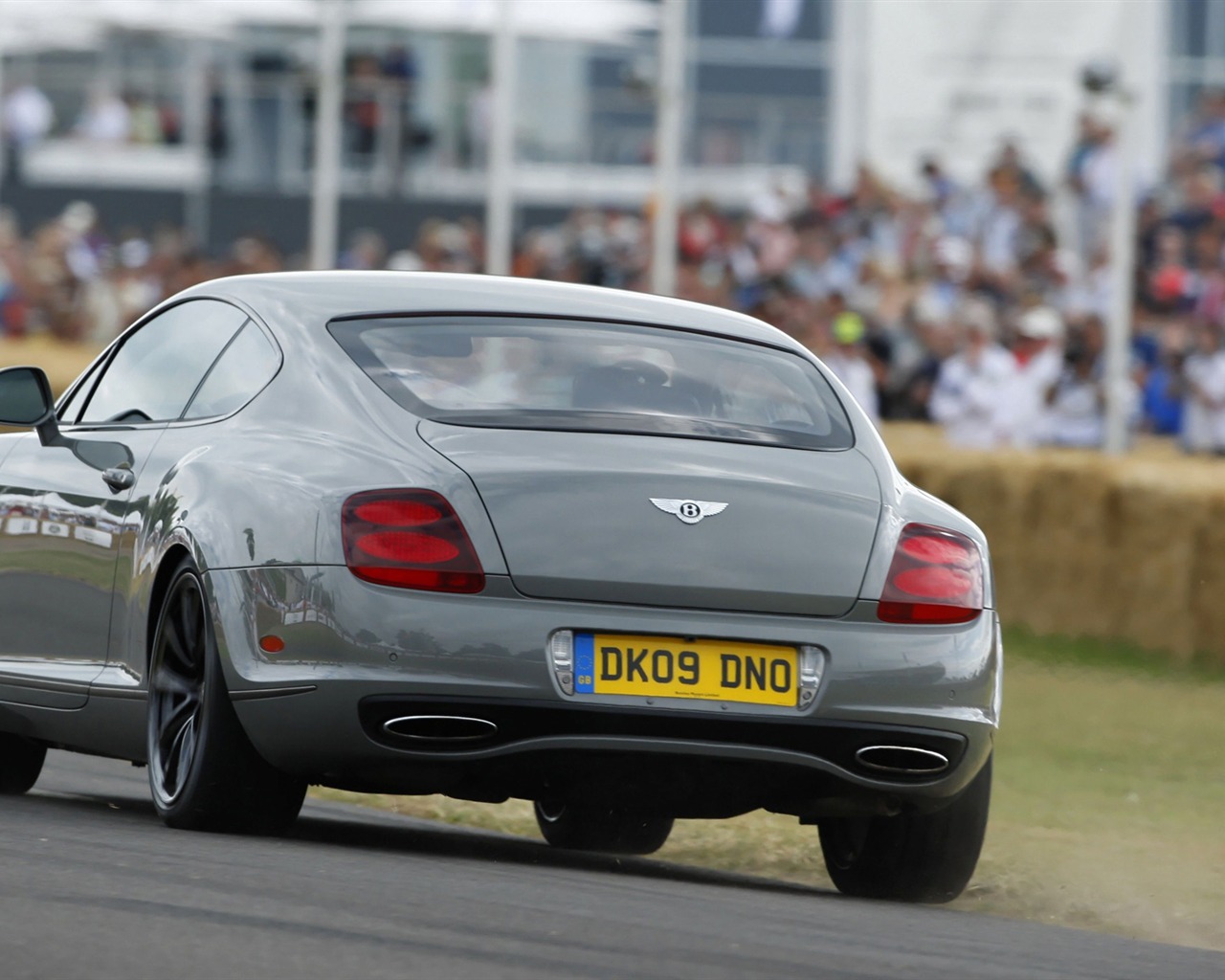 Bentley Continental Supersports - 2009 HD tapetu #13 - 1280x1024