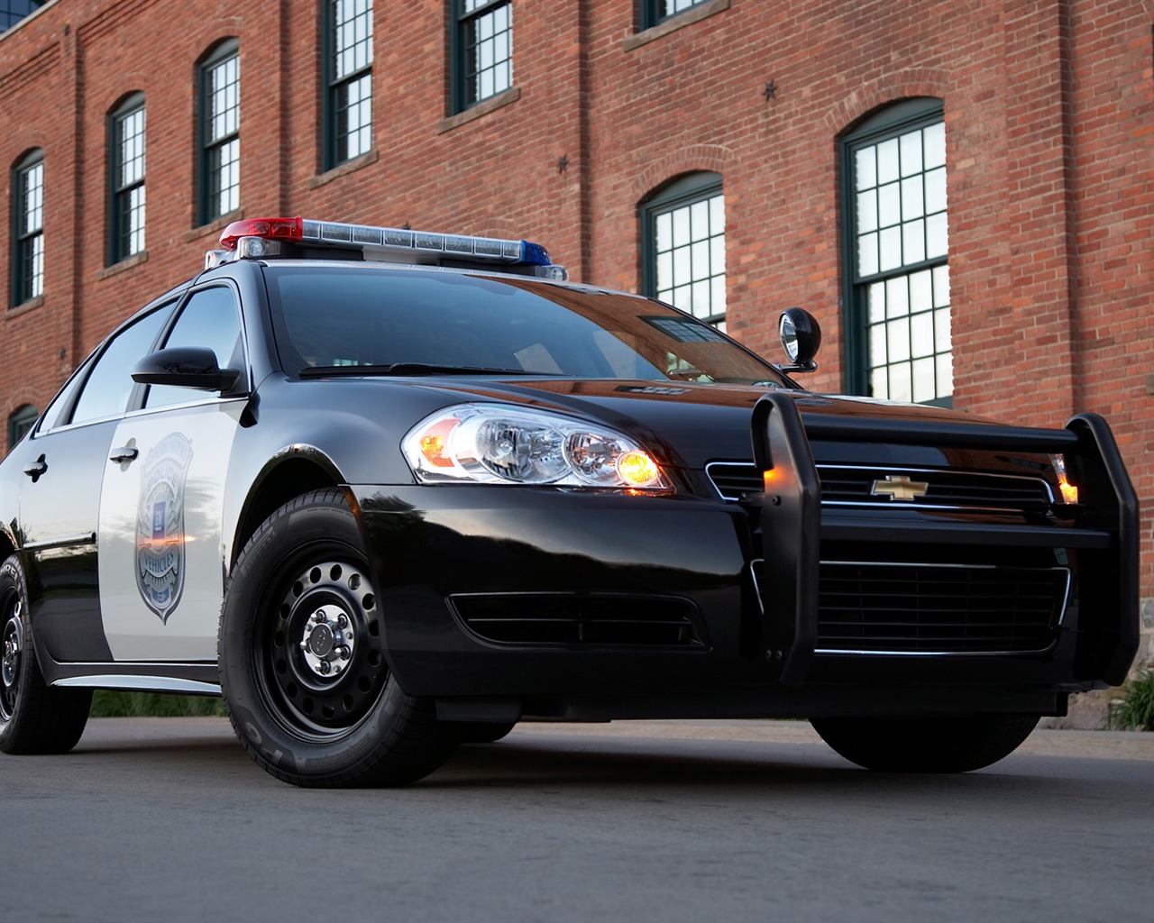 Chevrolet Impala de Policía de vehículos - 2011 fondos de escritorio de alta definición #4 - 1280x1024