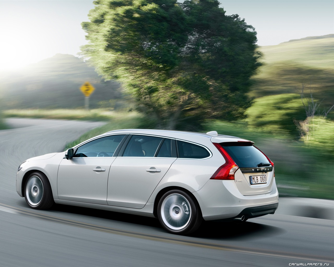 Volvo V60 - 2010 HD Wallpaper #12 - 1280x1024