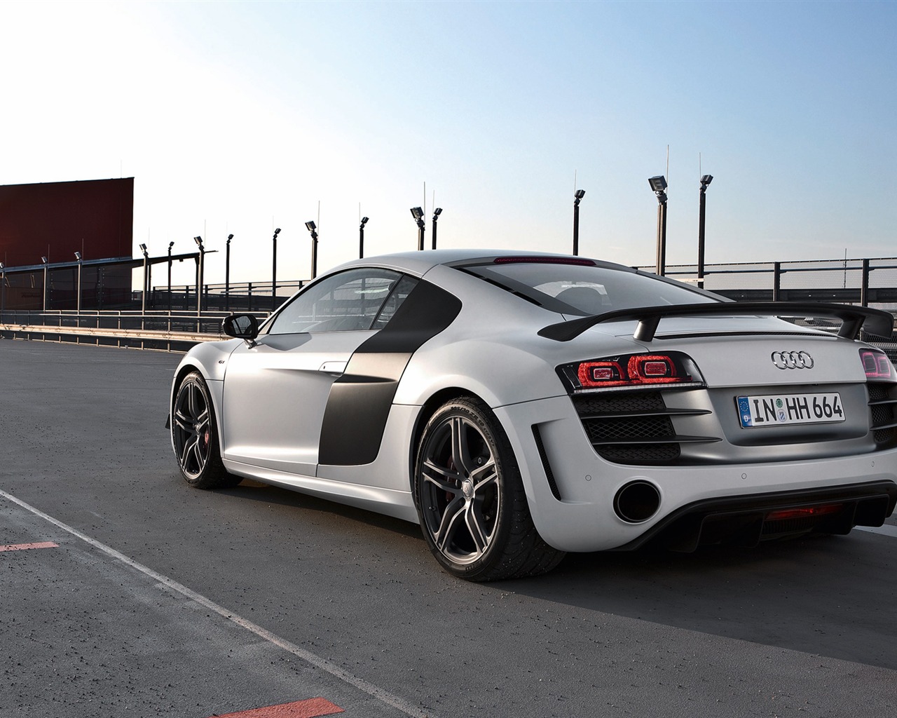 Audi R8 GT - 2010 HD Wallpaper #4 - 1280x1024