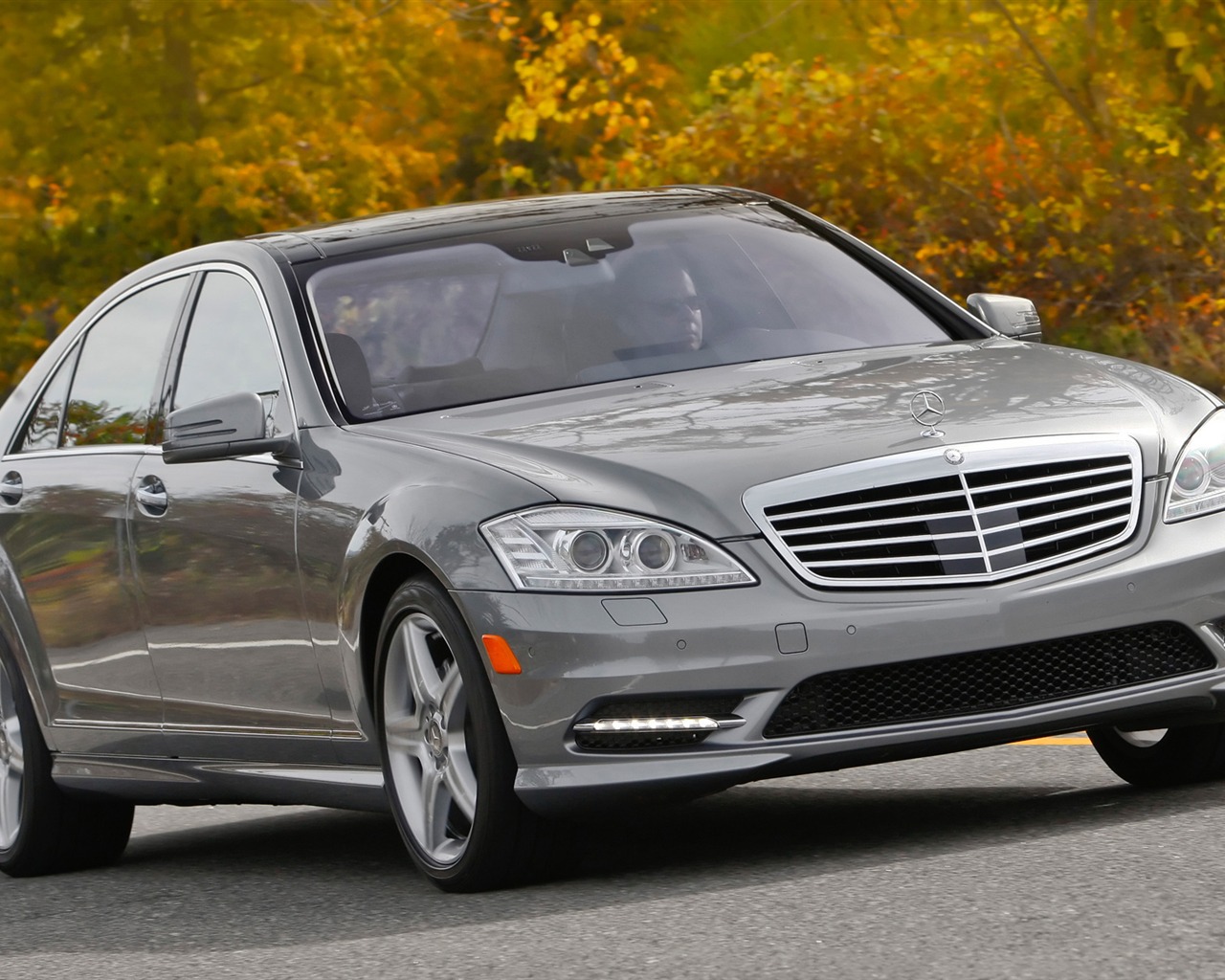 Mercedes-Benz S550 - 2010 HD wallpaper #12 - 1280x1024