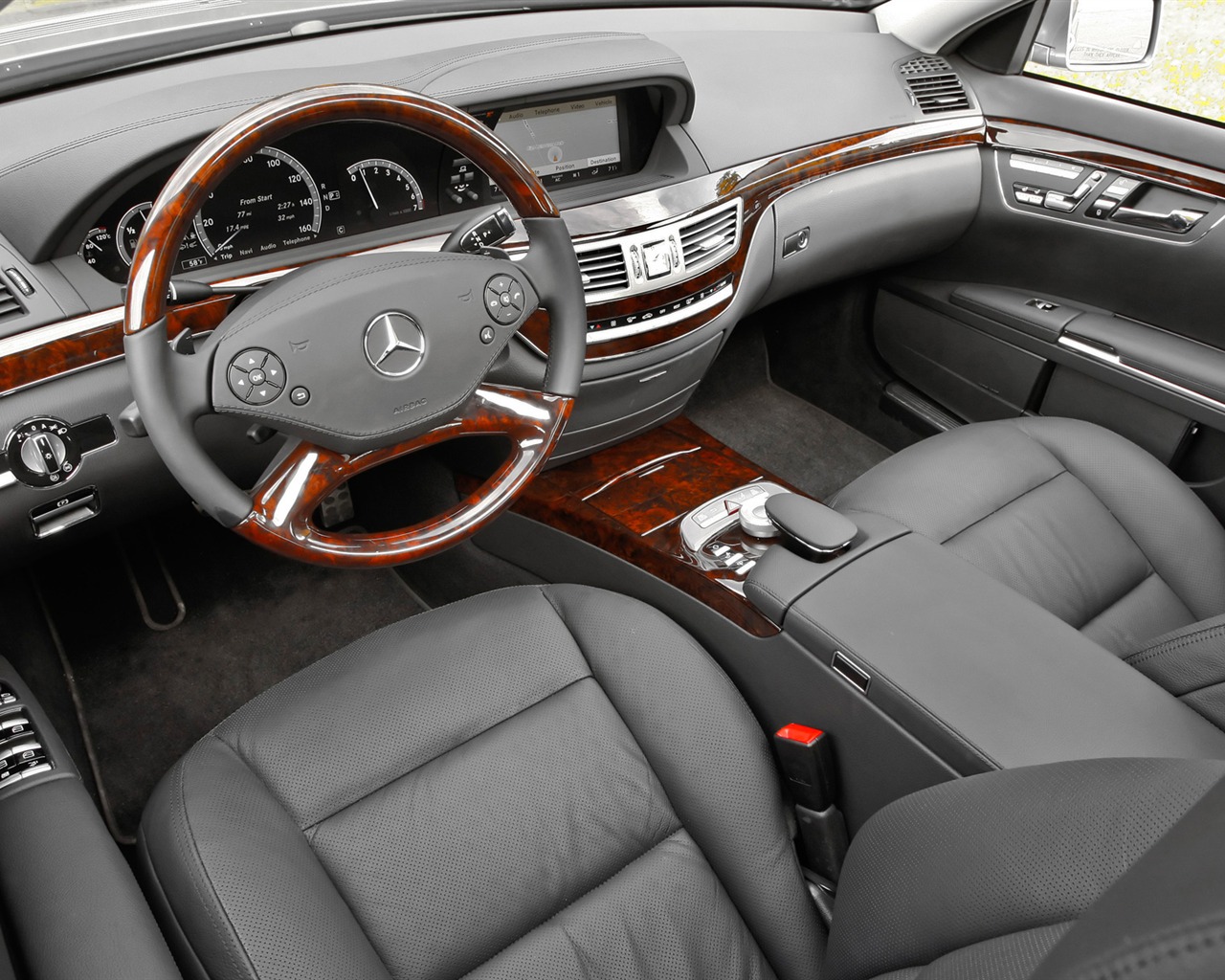 Mercedes-Benz S550 - 2010 fonds d'écran HD #27 - 1280x1024