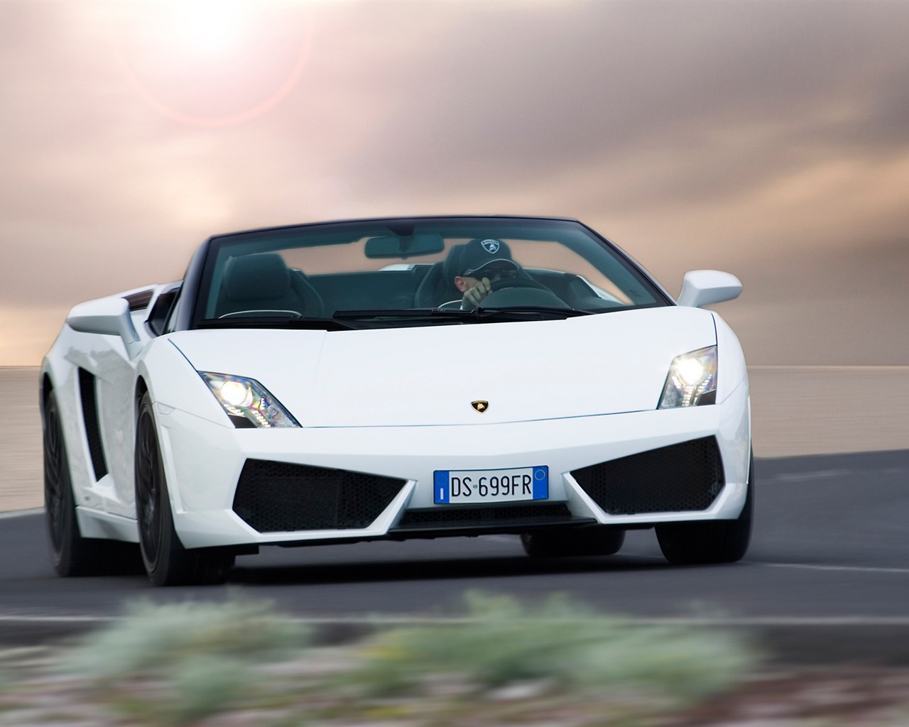 Lamborghini Gallardo LP560-4 Spyder - 2009 HD tapetu #18 - 1280x1024