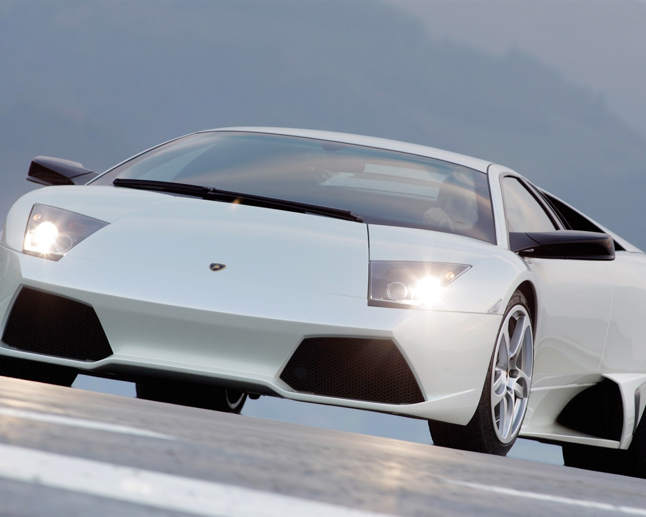 Lamborghini Murcielago LP640 - 2006 HD tapetu #16 - 1280x1024
