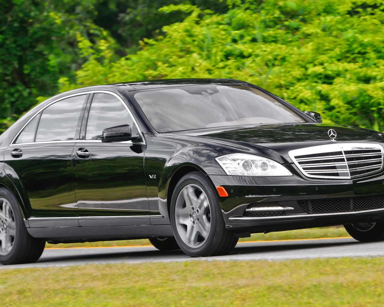 Mercedes-Benz S600 - 2010 HD wallpaper #5 - 1280x1024
