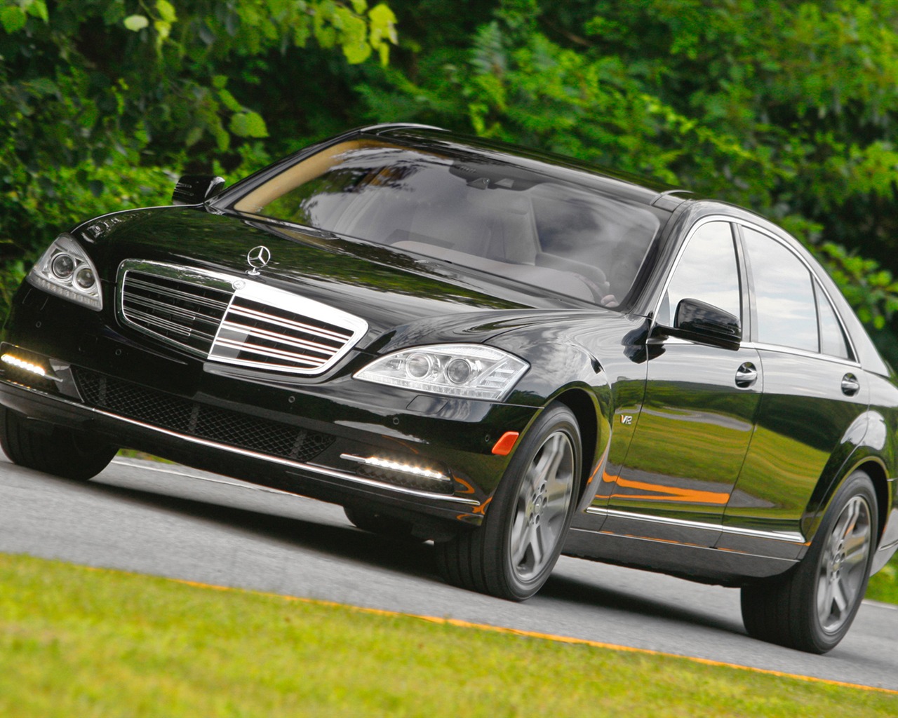 Mercedes-Benz S600 - 2010 HD wallpaper #13 - 1280x1024