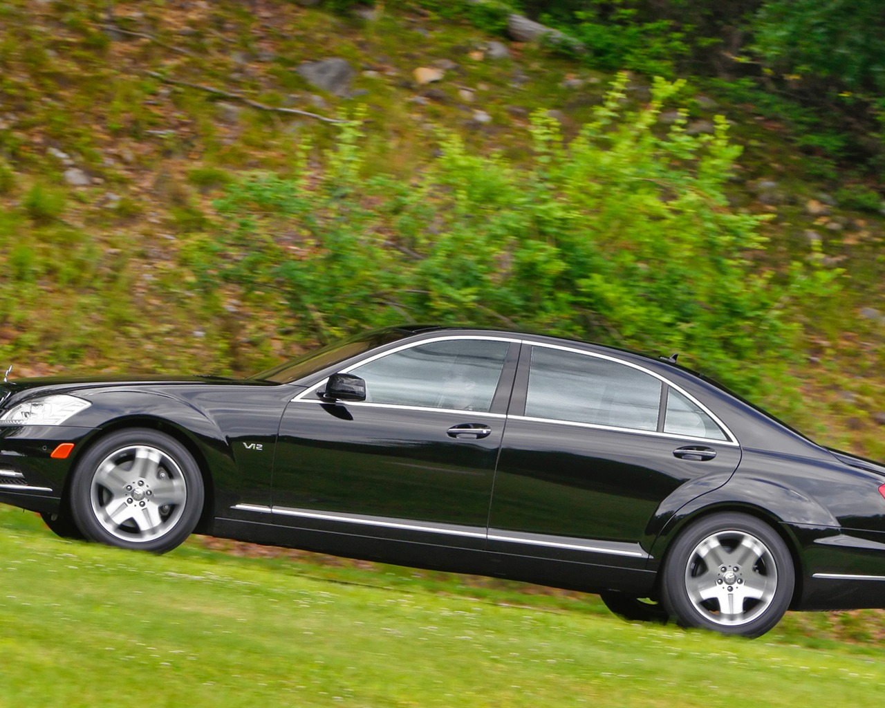 Mercedes-Benz S600 - 2010 HD wallpaper #21 - 1280x1024