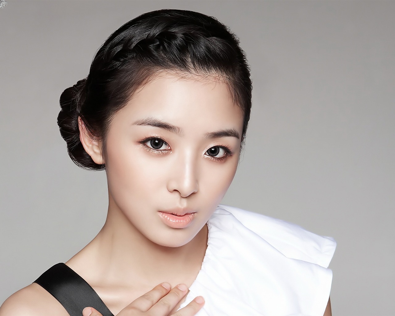 Zhang Han Yun krásnou tapetu #3 - 1280x1024