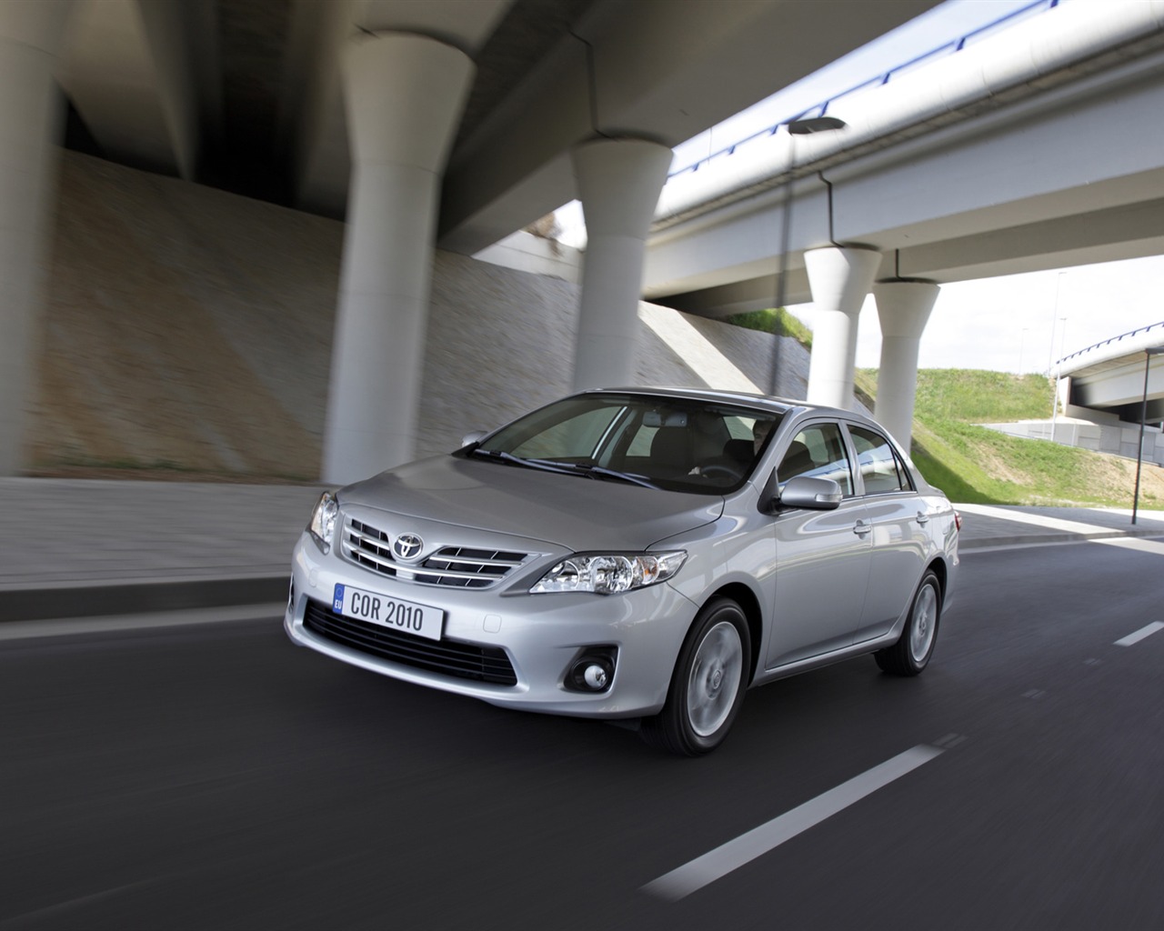 Toyota Corolla - 2010 HD wallpaper #17 - 1280x1024