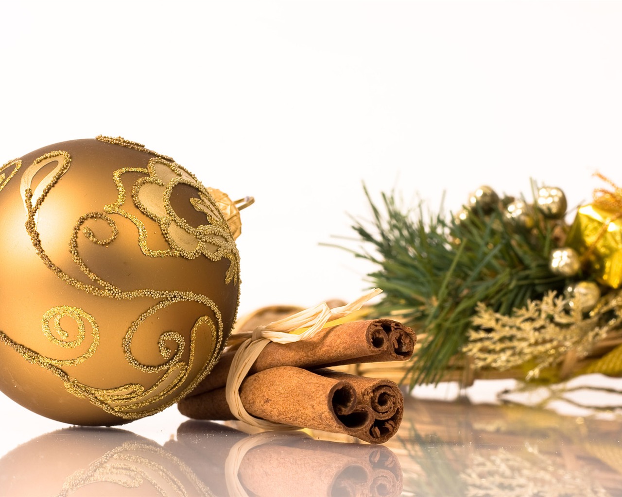 Christmas balls wallpaper (1) #2 - 1280x1024