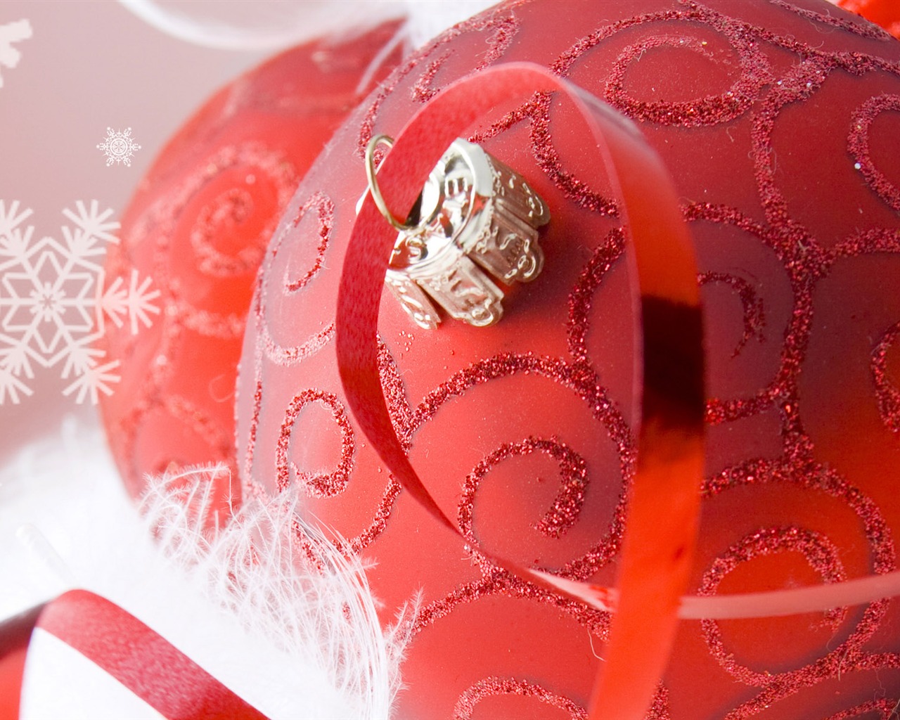 Christmas balls wallpaper (1) #4 - 1280x1024