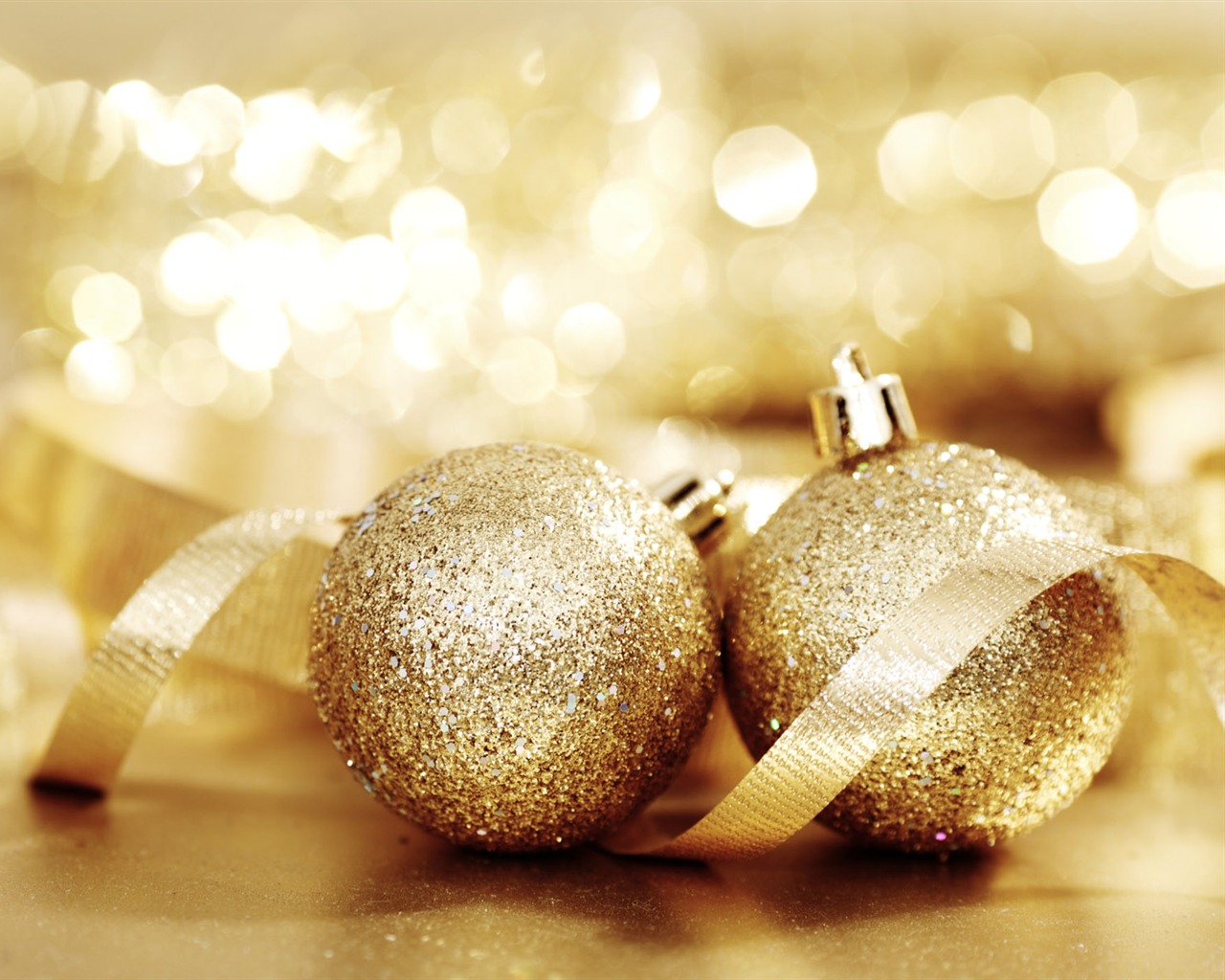 Christmas balls wallpaper (1) #20 - 1280x1024