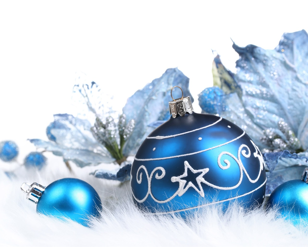 Christmas balls wallpaper (2) #7 - 1280x1024