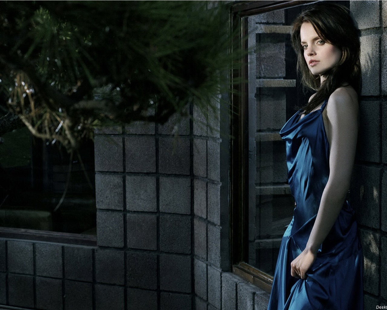 Mena Suvari 米娜·蘇瓦莉 美女壁紙 #24 - 1280x1024