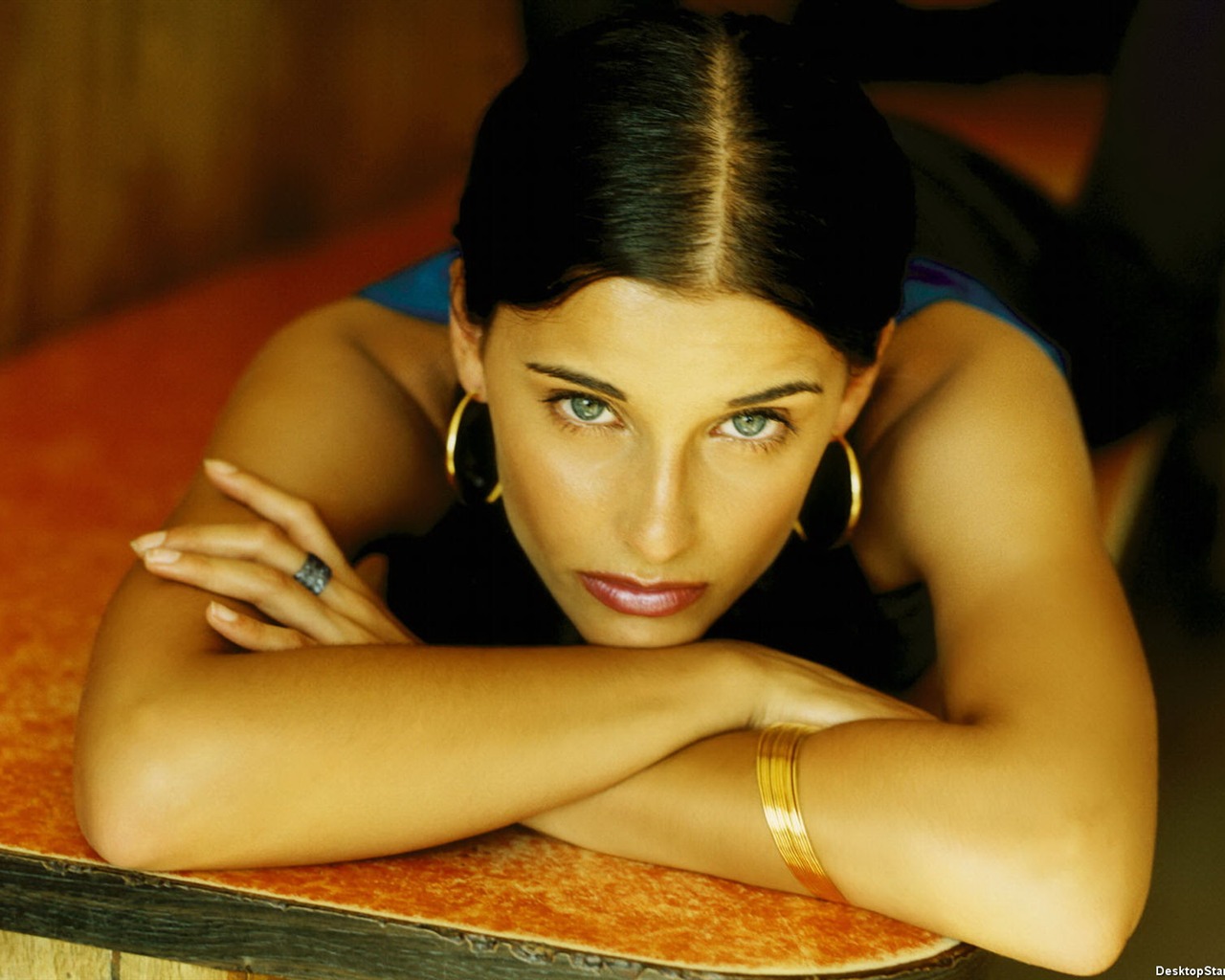 Nelly Furtado 妮莉·費塔朵 美女壁紙 #9 - 1280x1024