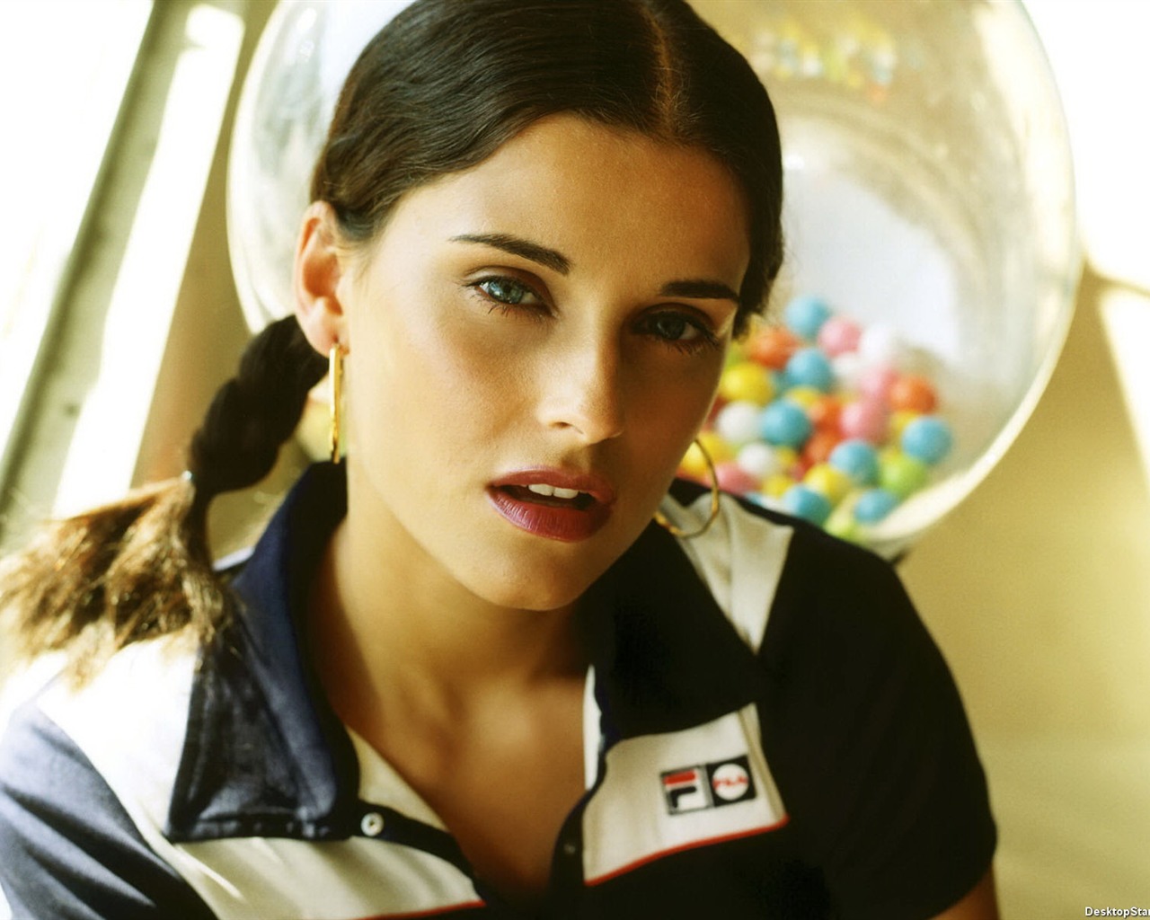 Nelly Furtado schöne Tapete #12 - 1280x1024