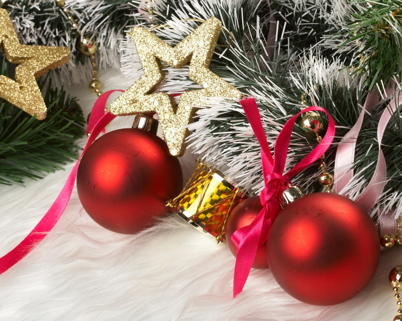 Christmas balls wallpaper (4) #13 - 1280x1024