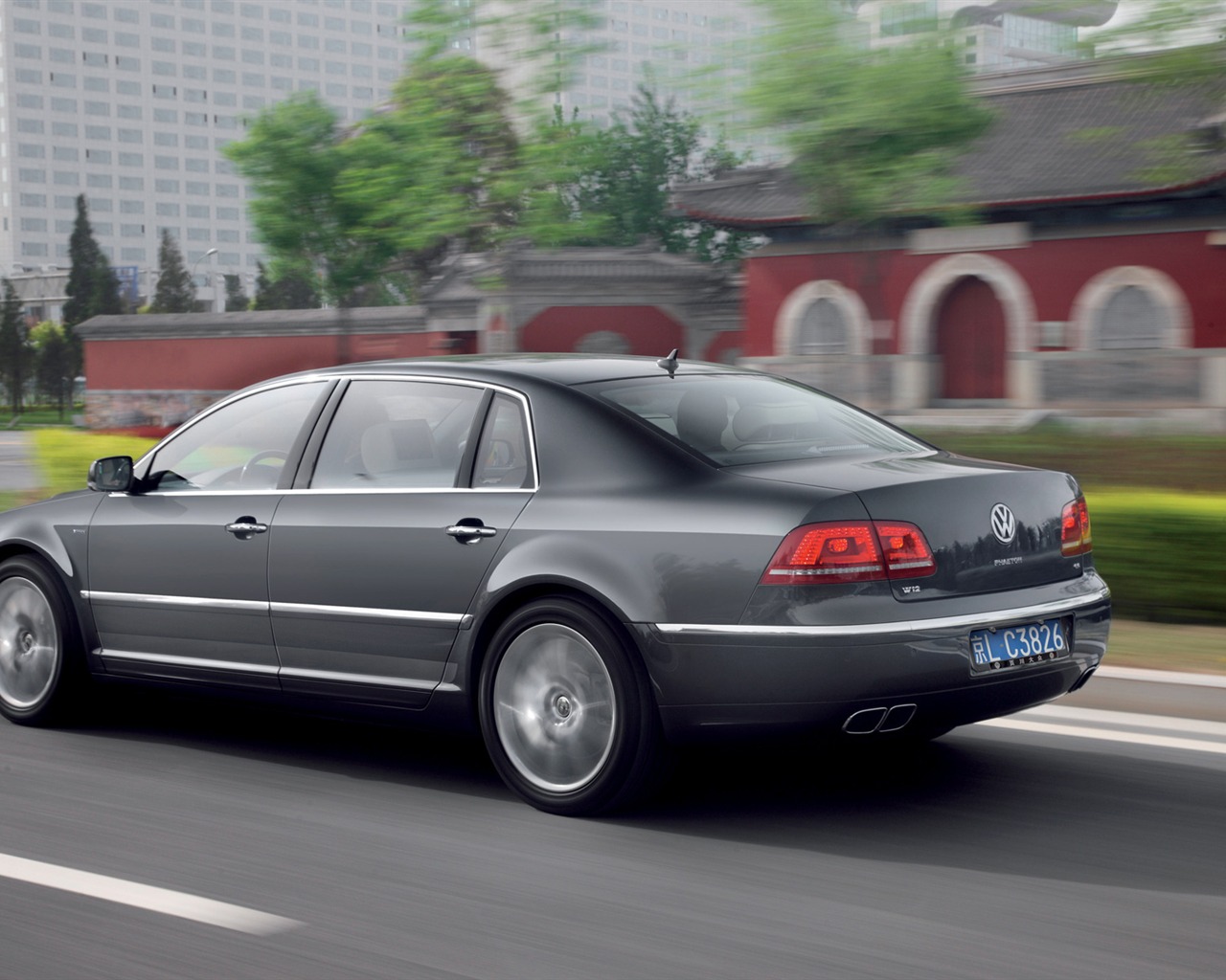 Volkswagen Phaeton W12 long wheelbase - 2010 大眾 #2 - 1280x1024