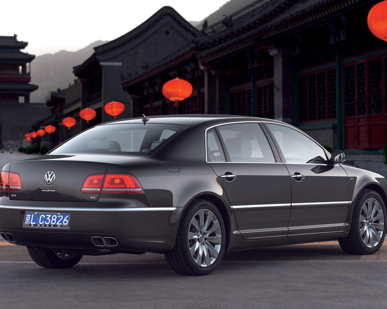 Volkswagen Phaeton W12 long wheelbase - 2010 大眾 #6 - 1280x1024