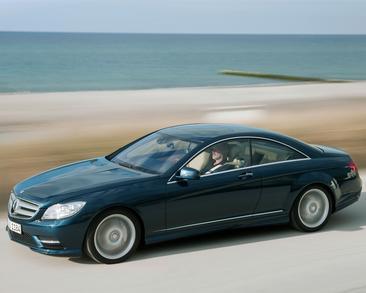 Mercedes-Benz CL500 4MATIC - 2010 HD tapetu #4 - 1280x1024