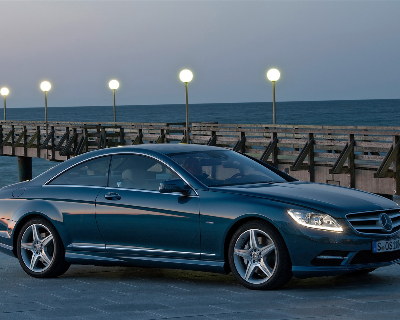 Mercedes-Benz CL500 4MATIC - 2010 HD Wallpaper #16 - 1280x1024