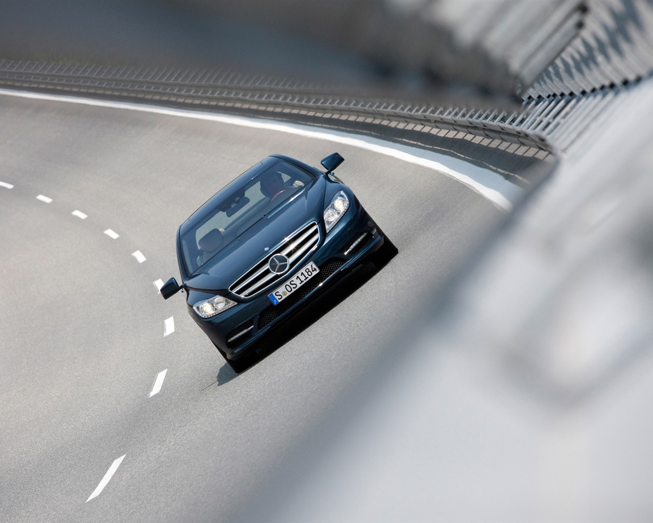 Mercedes-Benz CL500 4MATIC - 2010 HD wallpaper #24 - 1280x1024