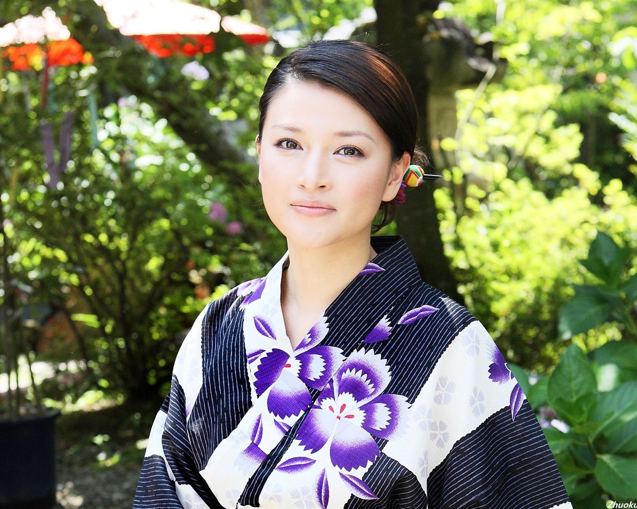 Shimazaki Wakako beautiful wallpaper #10 - 1280x1024