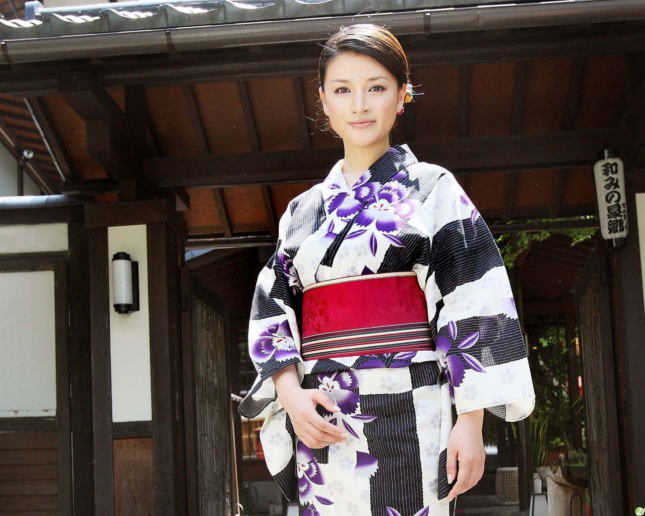Shimazaki Wakako beautiful wallpaper #11 - 1280x1024